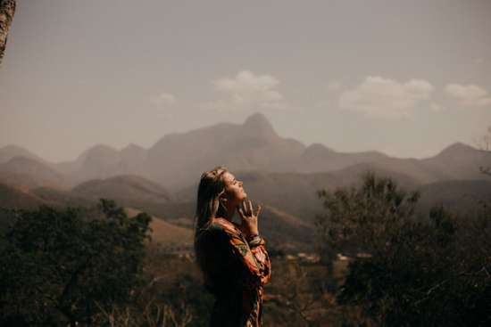 A woman praying in faith to God